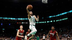 NBA: los Celtics derrotaron a los Heat y siguen dominando la Conferencia Este