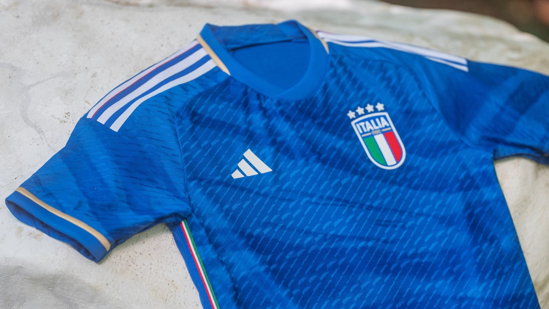 'Una nueva era' Italia presenta su nueva camiseta para el 2023