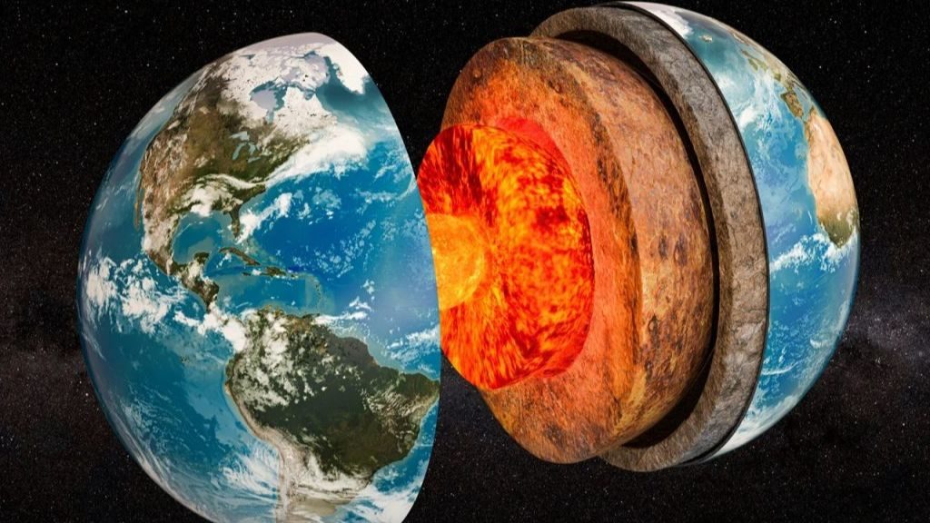 Geólogo por posible detención del núcleo de la Tierra: "Es casi imperceptible a la dinámica que tenemos hoy en día"