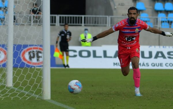 Jorge Deschamps lamenta la no autorización de El Cobre para Copa Sudamericana: "Tendremos gastos extra y no se puede pagar multa"