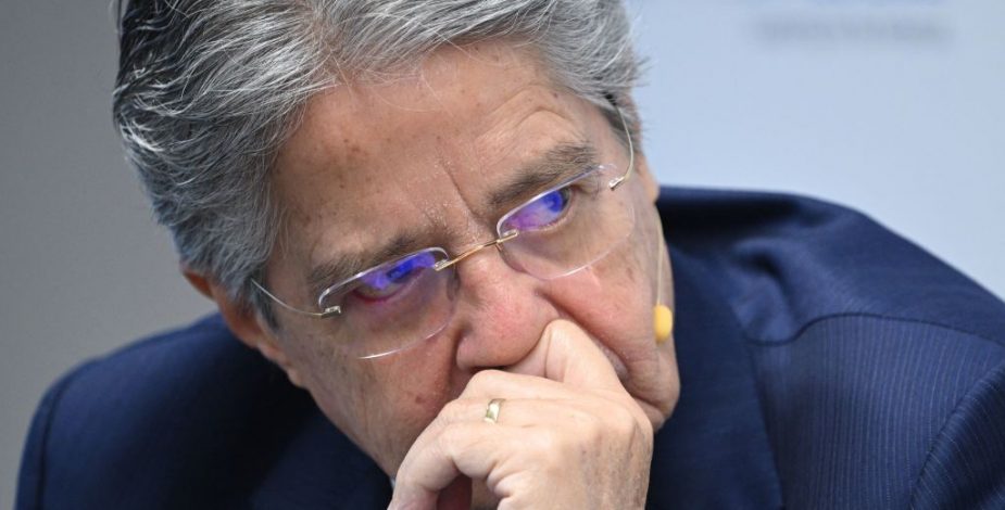 Ecuador debate si el presidente debe renunciar tras derrota electoral del oficialismo