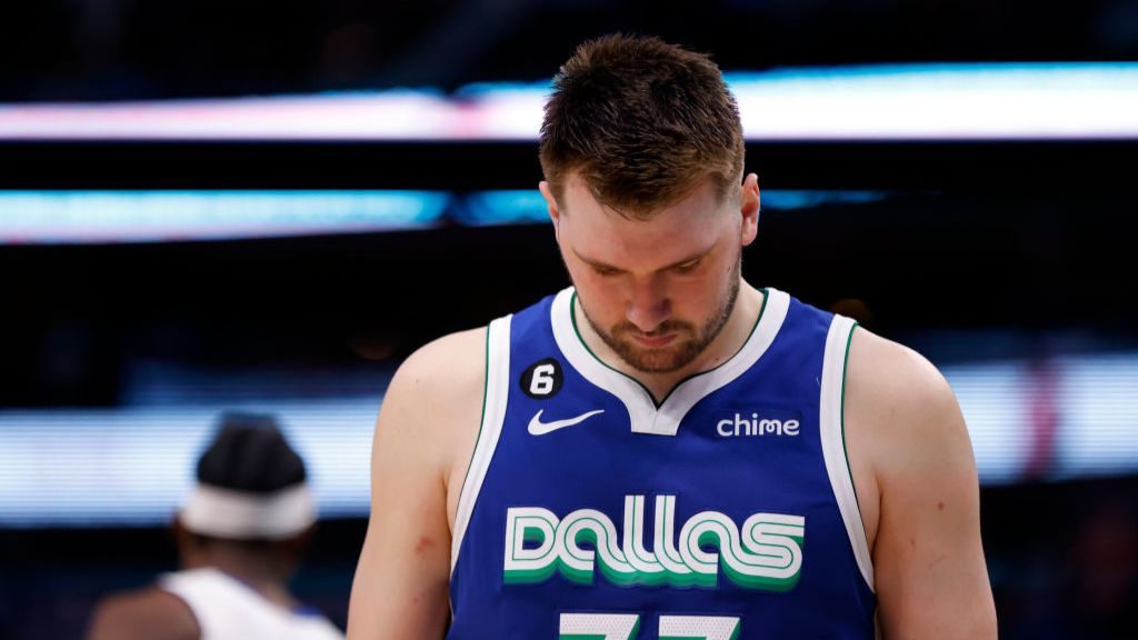 NBA: se encienden las alarmas en Dallas por Luka Doncic