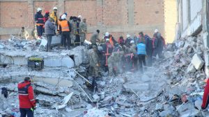 Cifra de muertos en Turquía y Siria tras terremoto supera los 16.000