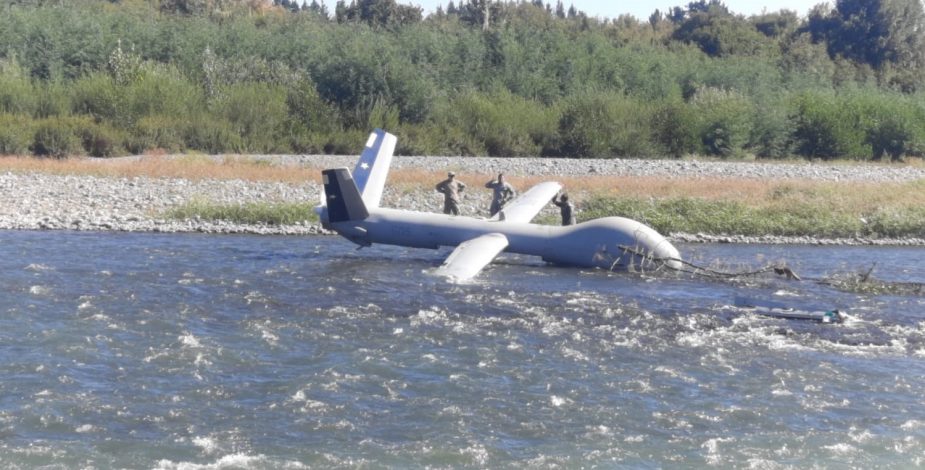 Capota avión no tripulado de la FACH en río Cautín