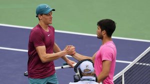En tres horas de partido, Jannik Sinner destruyó el sueño de Carlos Alcaraz de ganar Indian Wells y Miami de manera consecutiva