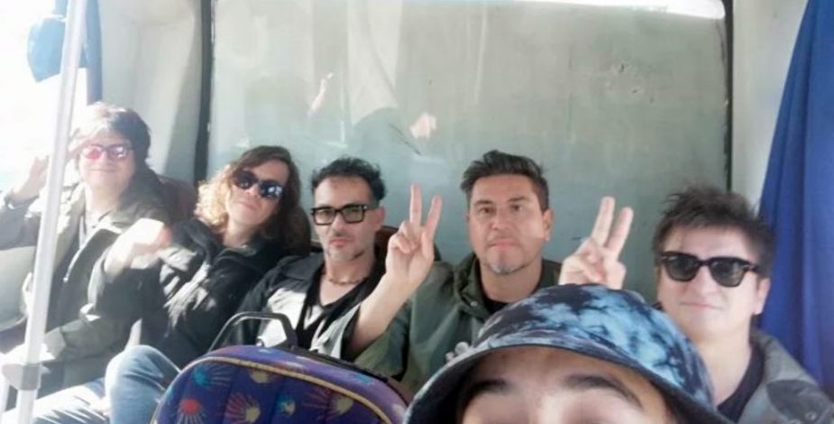 La verdadera fantasía penquista: joven se topó con Los Bunkers andando en micro en Concepción