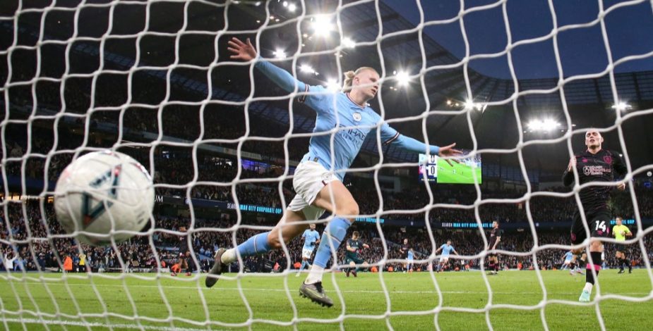 Imparable: Erling Haaland completó 9 goles en una semana y pavimenta el paso del Manchester City a semifinales de la FA Cup