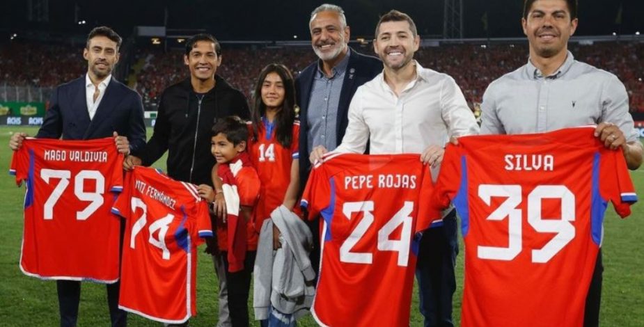 Jorge Valdivia, Matías Fernández, Pepe Rojas y Francisco Silva fueron homenajeados por su historia en La Roja