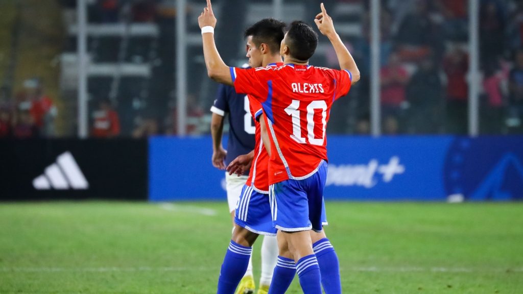 Alexis Sánchez ilumina a Chile para darle la victoria sobre Paraguay y el primer triunfo en la era Berizzo