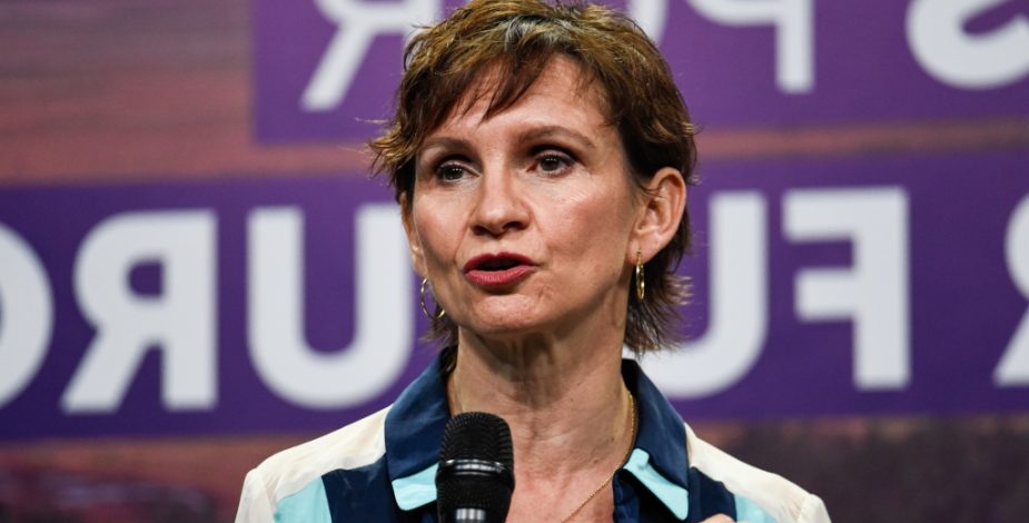 Ministra Tohá reprocha dichos de diputada Cordero contra senadora Campillai: “Es un ataque inhumano, una bajeza”