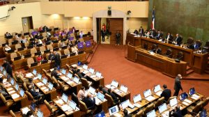 Diputados expresan su malestar ante propuesta de reducción en la dieta parlamentaria por impuntualidad
