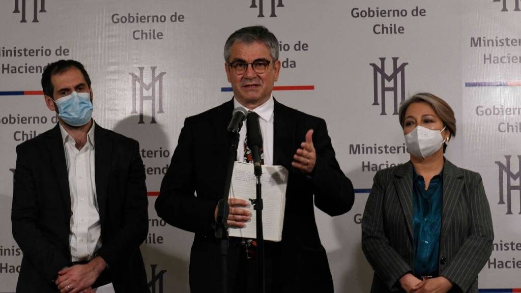 Ministerio de Hacienda busca consenso en reforma tributaria mediante reuniones con actores clave