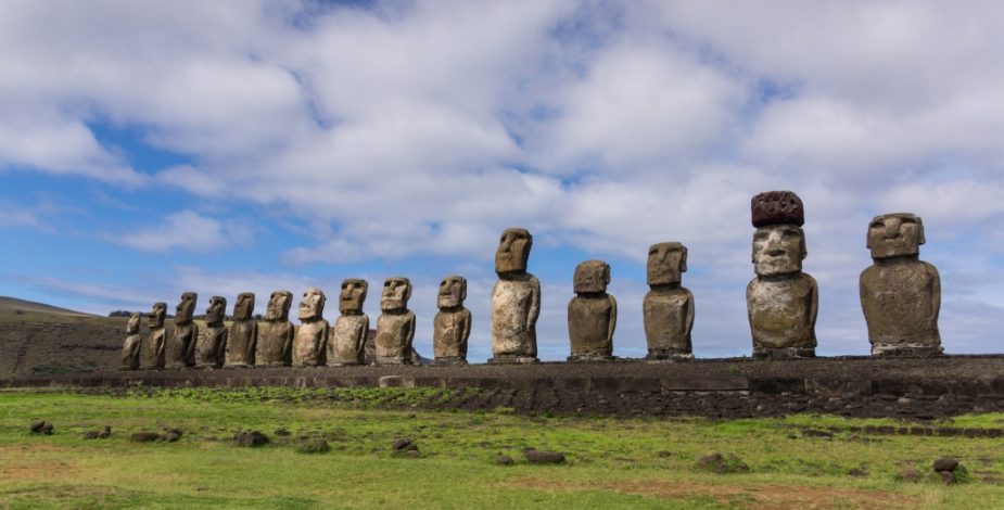 Rapa Nui: hallan un nuevo moai que estaba al fondo de un lago seco