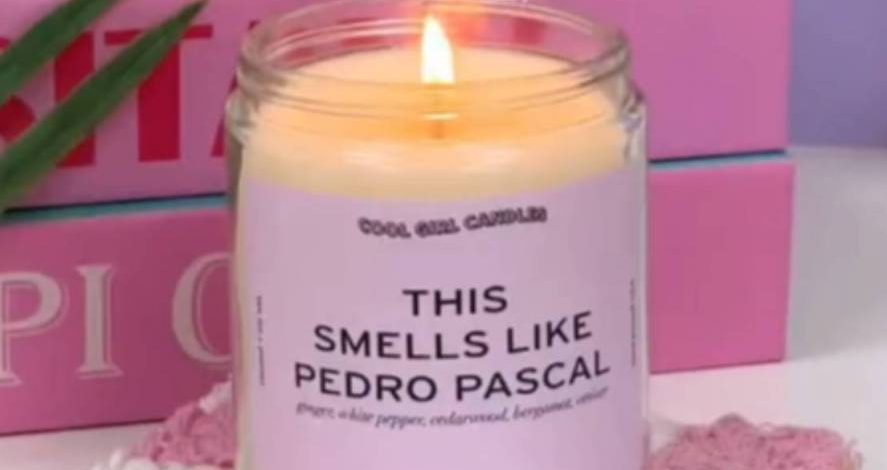 “Olor a Pedro Pascal”: La extraña promesa de popular vela viral de TikTok