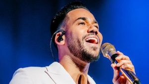 Besos, famosos y nuevos romances: Romeo Santos dejó la grande en su primera fecha en Chile