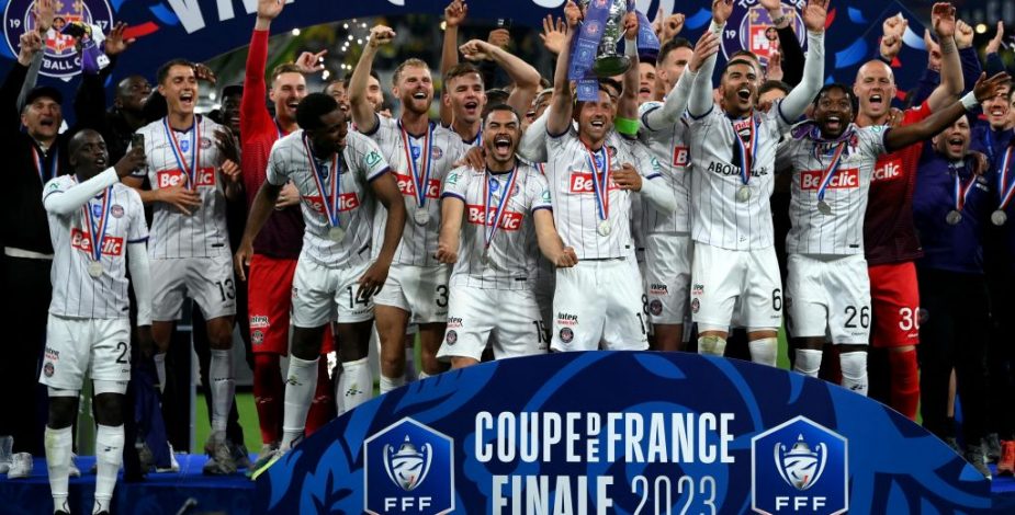 Lo hermosa que estás': Gabriel Suazo se coronó campeón de la Copa de Francia con el Toulouse