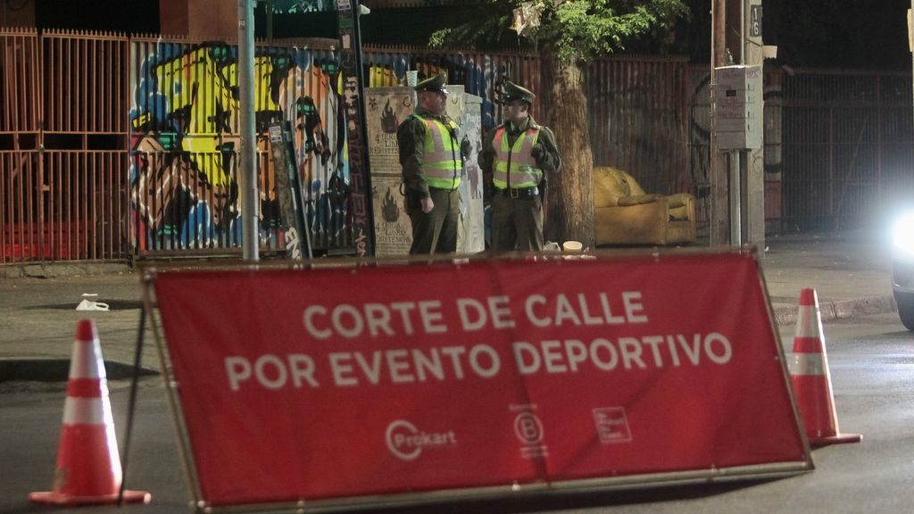 Maratón de Santiago: Carabineros hace positivo balance de tránsito tras la jornada deportiva