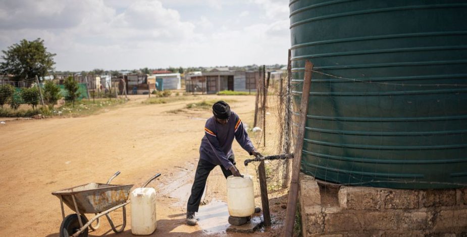 Muertos llegan a 21 por brote de cólera en Sudáfrica