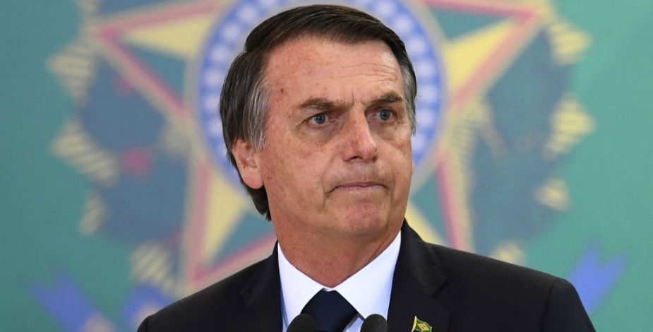 Bolsonaro se disculpa por difundir información falsa sobre las vacunas del covid