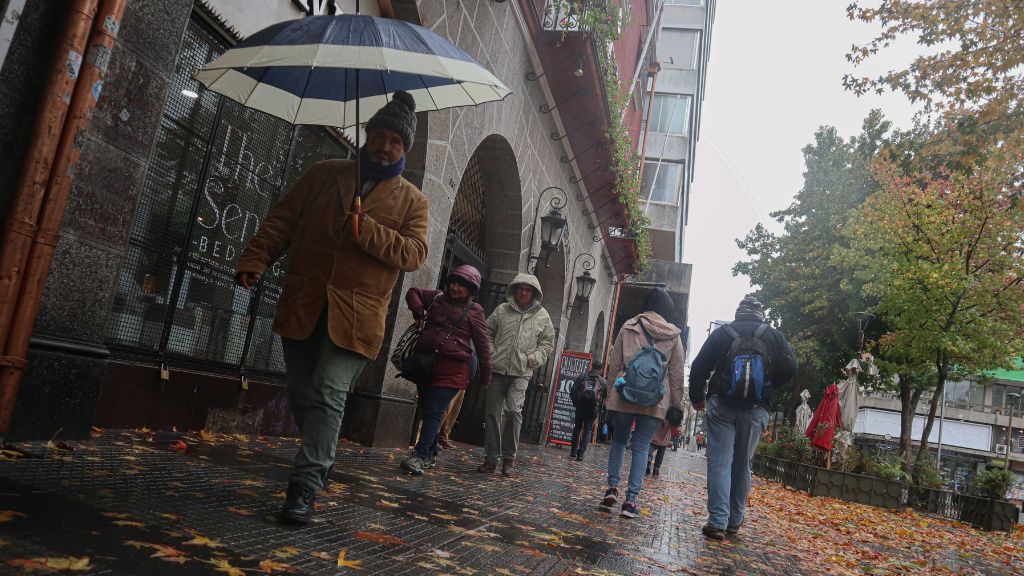 "Tiene algún potencial": investigador habla sobre sistema frontal y la llegada de lluvias a la zona centro-norte