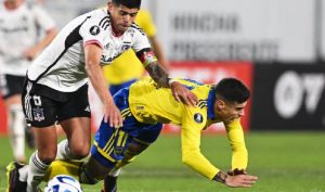 Árbitro brasileño impartirá justicia en crucial partido entre Boca Juniors y Colo Colo en la Bombonera