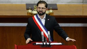 Presidente Boric descarta avanzar en deuda histórica de profesores: "El Estado no tiene ahora los recursos suficientes"