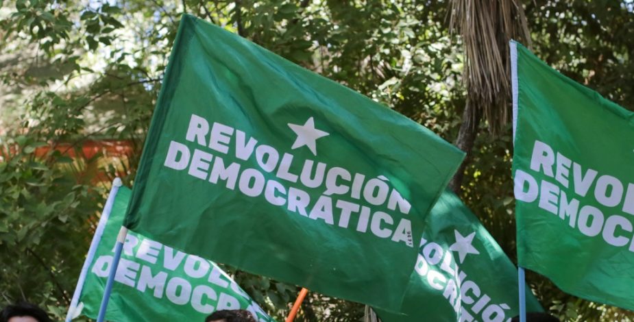 Revolución Democrática solicita expulsión de militantes involucrados en escándalo por convenios del Minvu