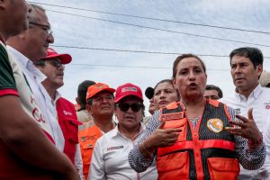 Perú: Boluarte declara ante fiscalía y no responde a víctimas