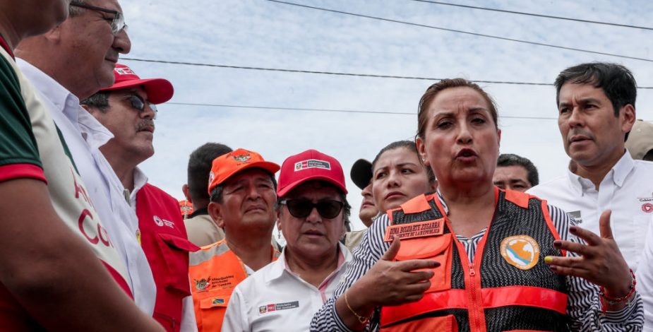 Perú: Boluarte declara ante fiscalía y no responde a víctimas