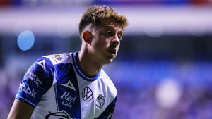 Pablo Parra tendría un pie y medio en el Monumental como refuerzo de Colo Colo