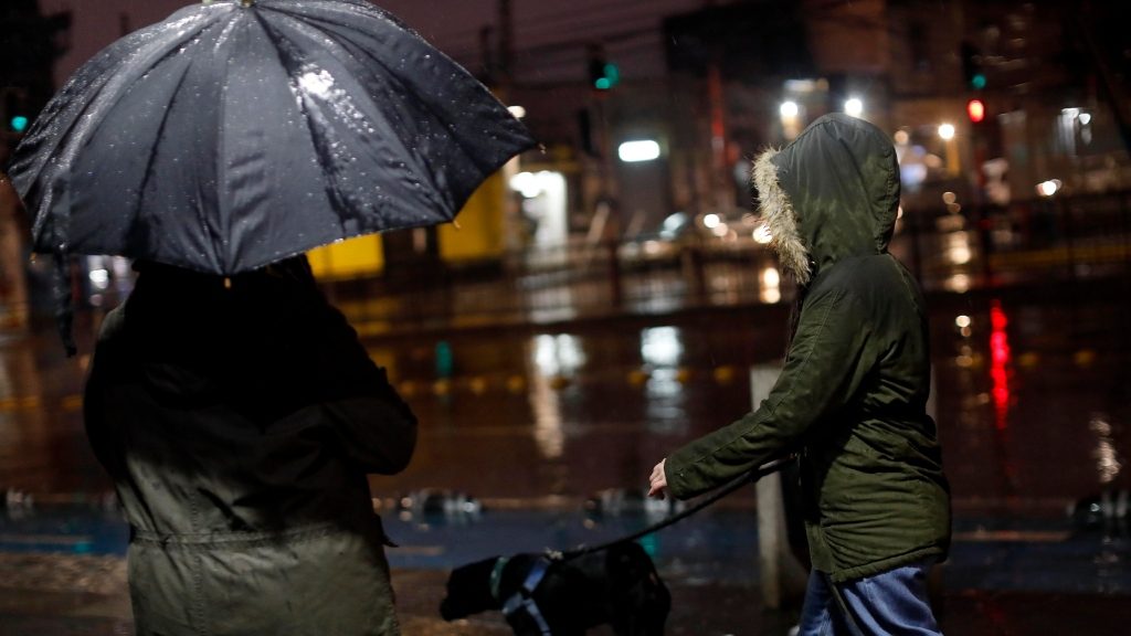Lluvia en Santiago: revisa el pronóstico del tiempo para este viernes 2 de junio en la capital