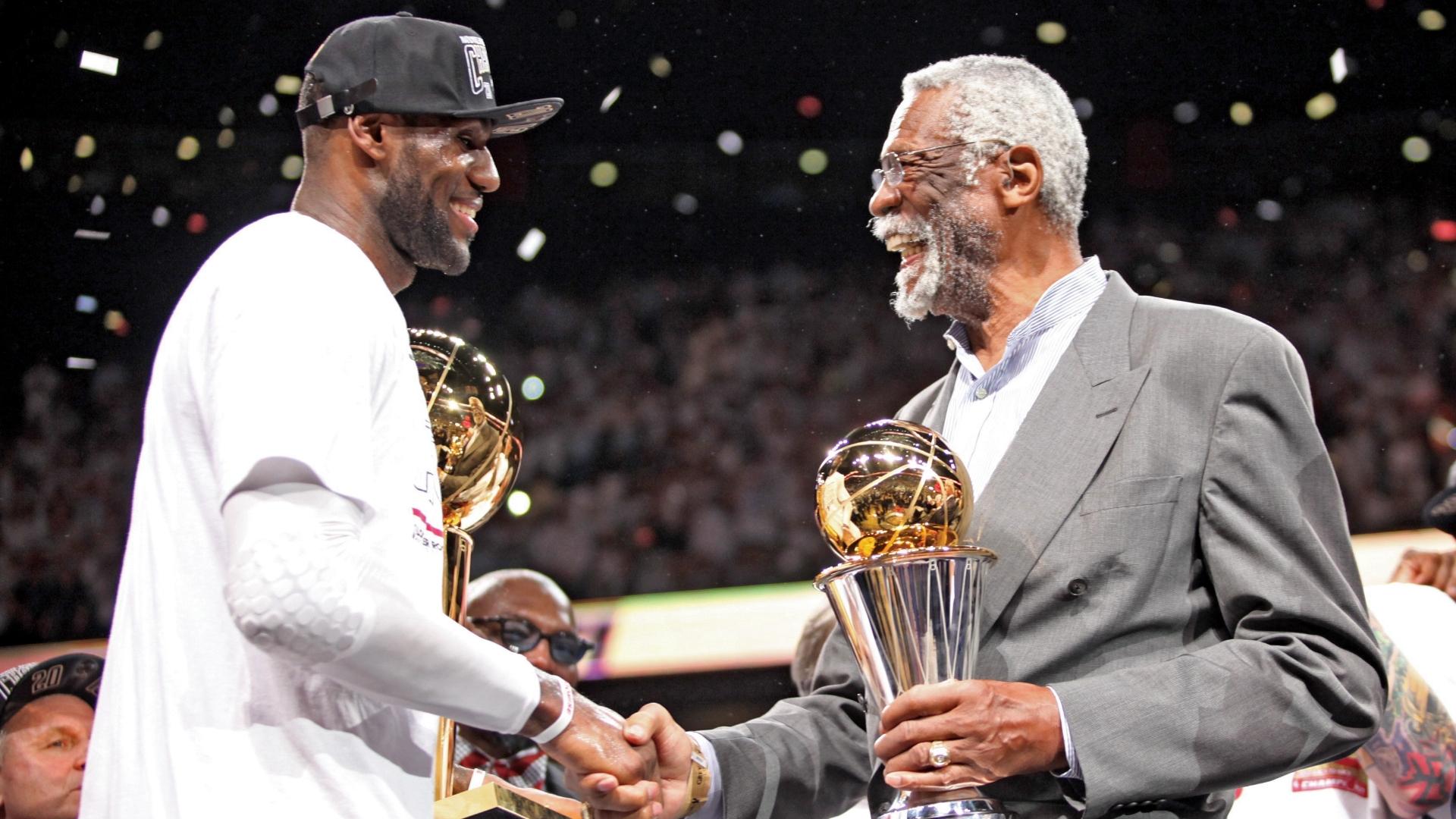 Lebron James y Bill Russell