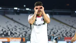 "Mucha fuerza 'Flecha'": Colo Colo confirmó grave lesión de Alexander Oroz