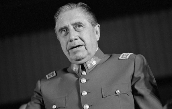 Investigación de Ciper revela vinculación de hijos del dictador Augusto Pinochet con narcotraficantes