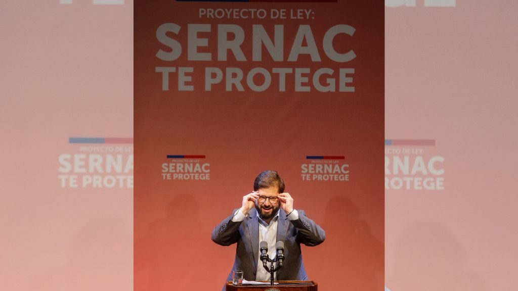 Sanciones para casos individuales y control de reclamos que incluye a despachadores: Gobierno anuncia proyecto de ley que fortalece el Sernac