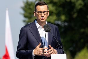 Ucrania no recibe armas de Polonia tras críticas de Zelenski