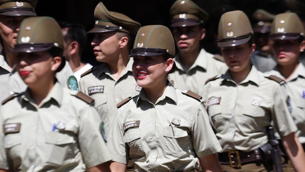 Carabineros ofrece más de 40 ofertas de trabajo con sueldos que incluso superan el millón de pesos