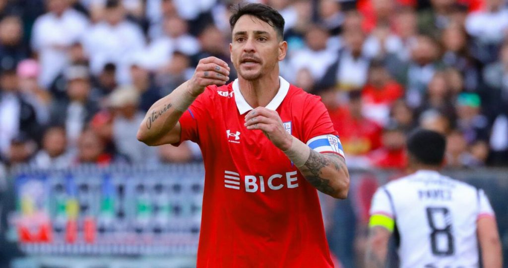 Colo Colo se burla de Zampedri tras épico triunfo en el Monumental: "Qué alegría celebrar triunfos y no laterales"