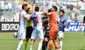 Deportes Antofagasta expone agresiones contra sus jugadores y reclama por arbitraje de Piero Maza en duelo ante Puerto Montt