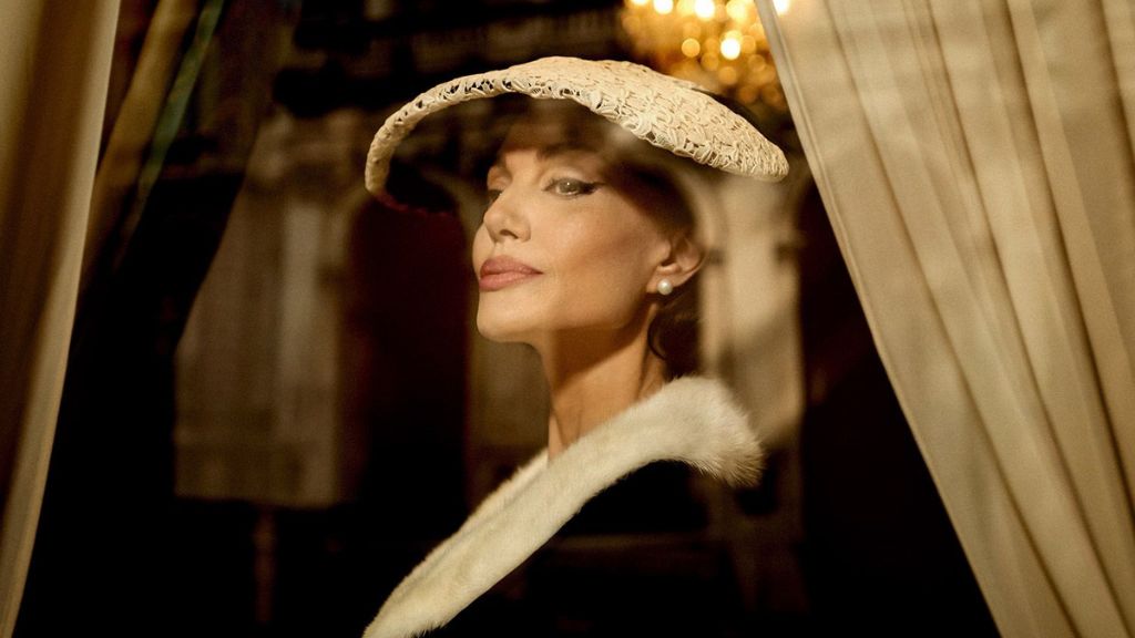 La reunión de Angelina Jolie y Pablo Larraín: revisa aquí las primeras  imágenes de la nueva película del director