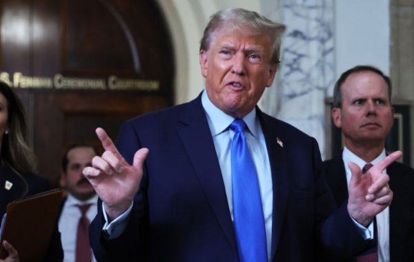 "Es una farsa": Donald Trump comparece ante Tribunal en Nueva York por juicio civil en su contra por fraude fiscal