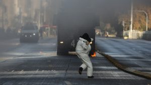 Listo para ser promulgado: aprueban proyecto que sanciona con cárcel el porte injustificado de combustible en lugares públicos