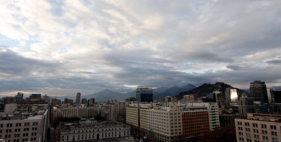 Revisa el pronóstico del tiempo para este martes 28 de noviembre en Santiago y el resto del país